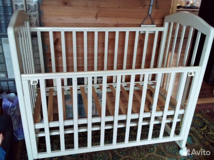 Детская кровать+матрасик+бортики
