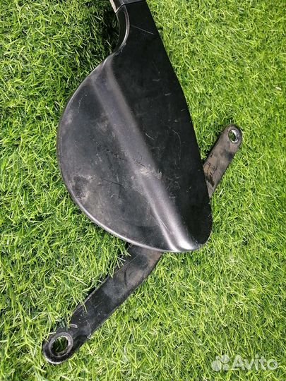 Дворник передний правый Lexus Rx350 GSU35 2GR 2008