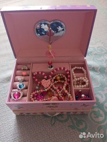 Шкатулка для ювелирных украшений