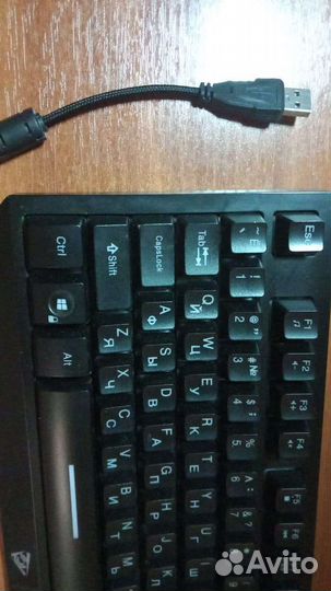 Игровая клавиатура qcyber tomahawk tkl