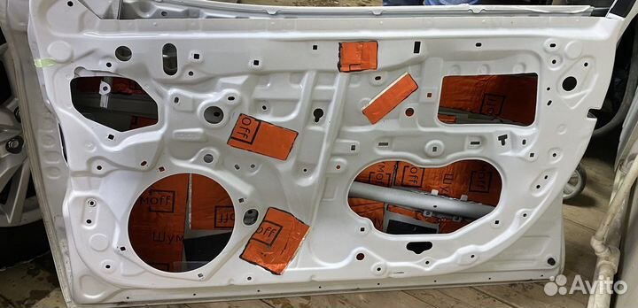 Правая передняя дверь toyota camry V70