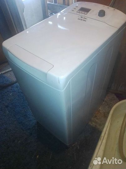 Стиральная машина с вертикальной загрузкой