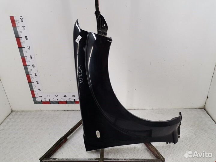 Крыло переднее правое для Nissan Navara (D40)