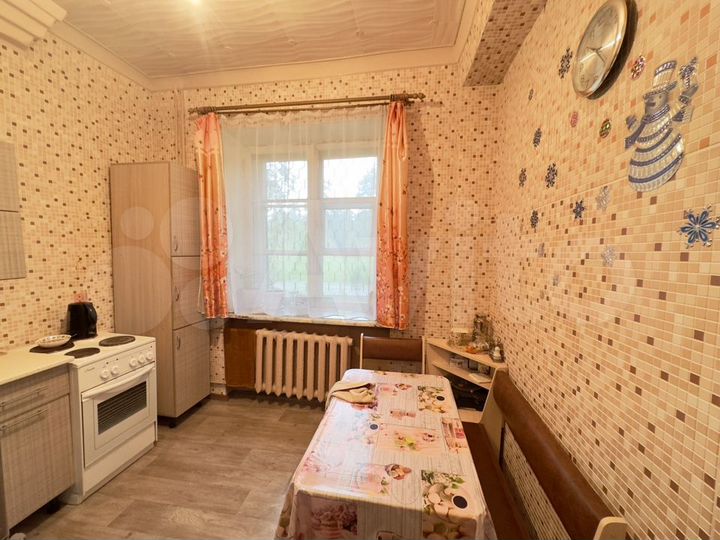 Комната 15,7 м² в 3-к., 1/2 эт.