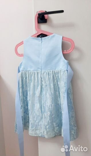 Голубое нарядное платье для девочки 104