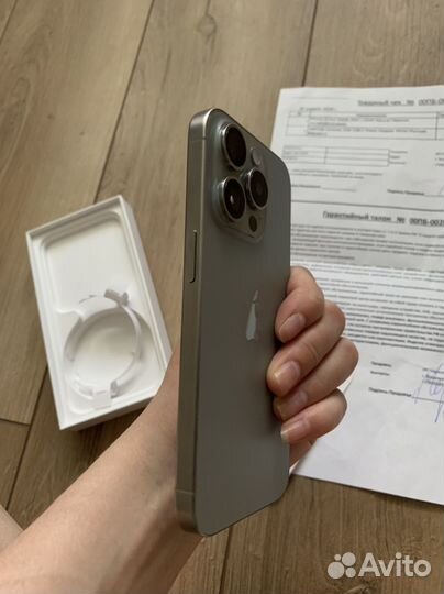 iPhone 15 Pro, 256 ГБ