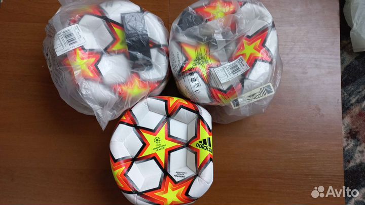 Футбольный мяч