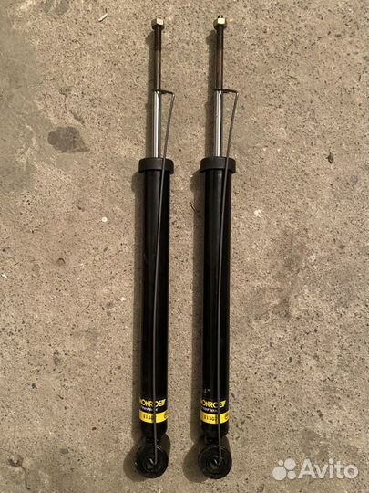 Новые задние амортизаторы Monroe Reflex E1307