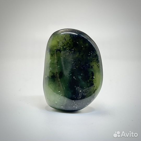 Нефрит галтовка минерал натуральный камень