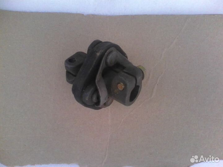 Карданчик рулевой колонки в сборе - Дэу Нексия