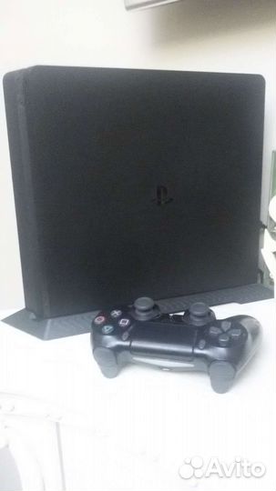 Игровая консоль ps4 slim