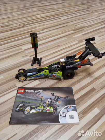 Lego technic 42103