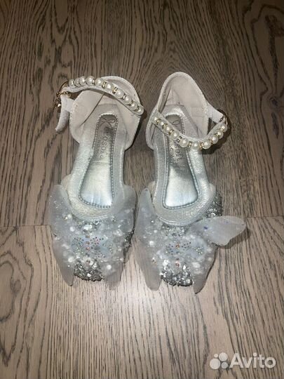 Туфли для девочки