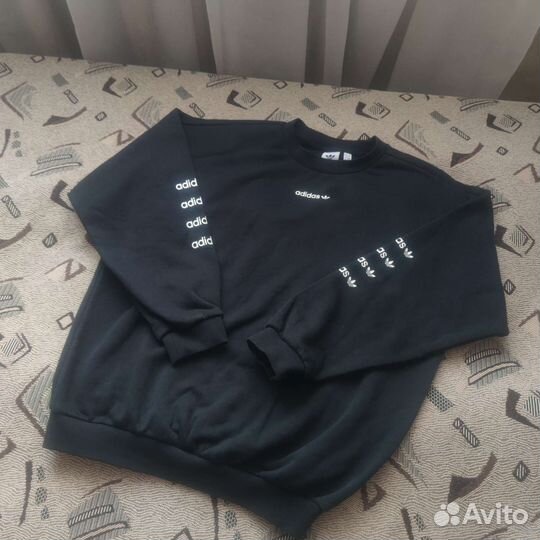 Свитшот adidas