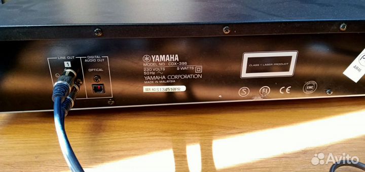 CD проигрыватель yamaha CDX-396