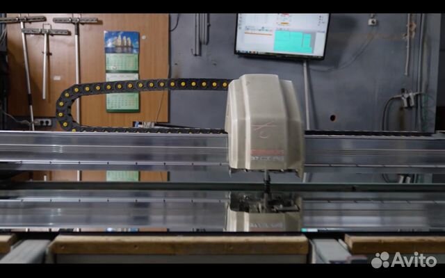 Межкомнатные стеклянные двери на заказ