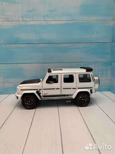 Mercedes G Gelandewagen модель авто/игрушка 1:24