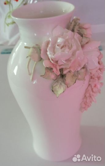 Ваза ручная лепка Кисловодской фарфор