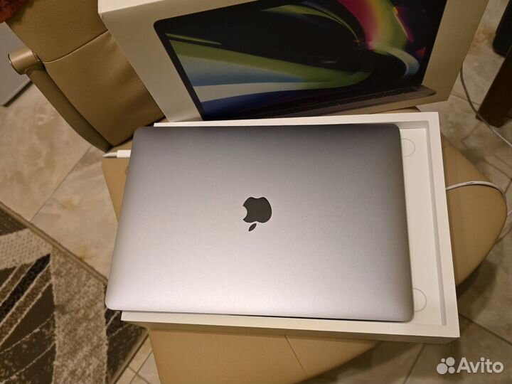 Macbook pro 13 m1 2021 в коробке