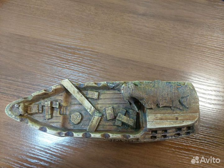 Корабль для аквариума