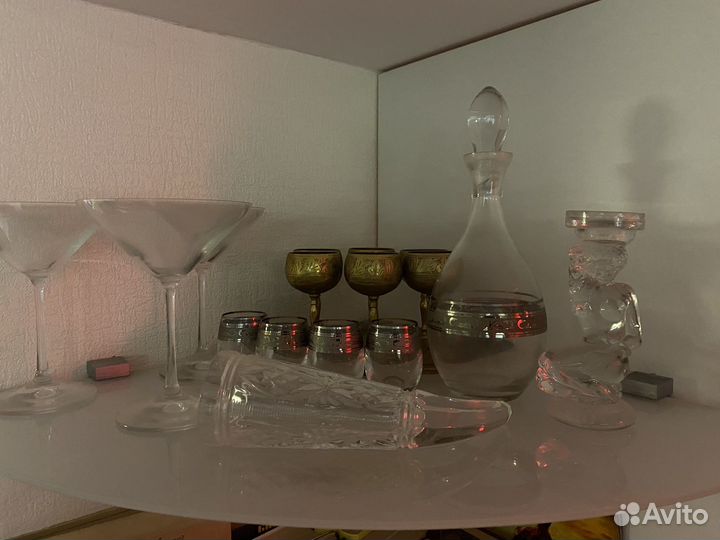 Набор бокалов и рюмок