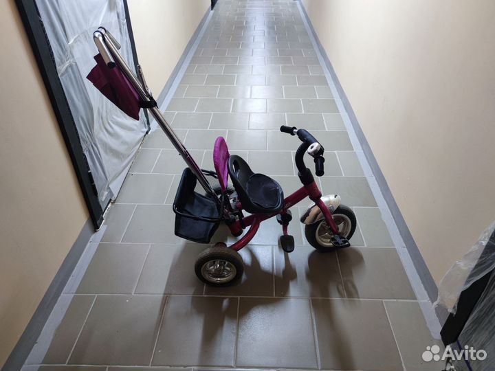 Трехколесный велосипед