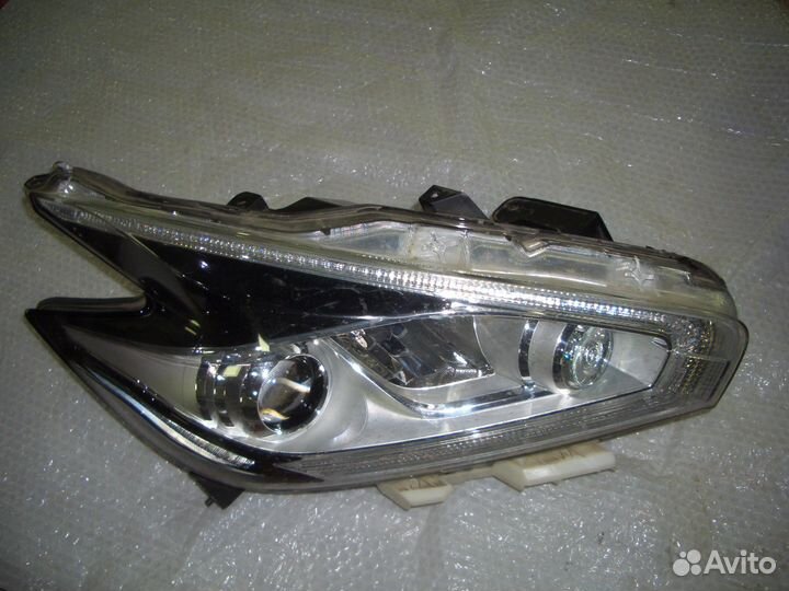 Фара правая Ниссан Мурано с15-21г. LED