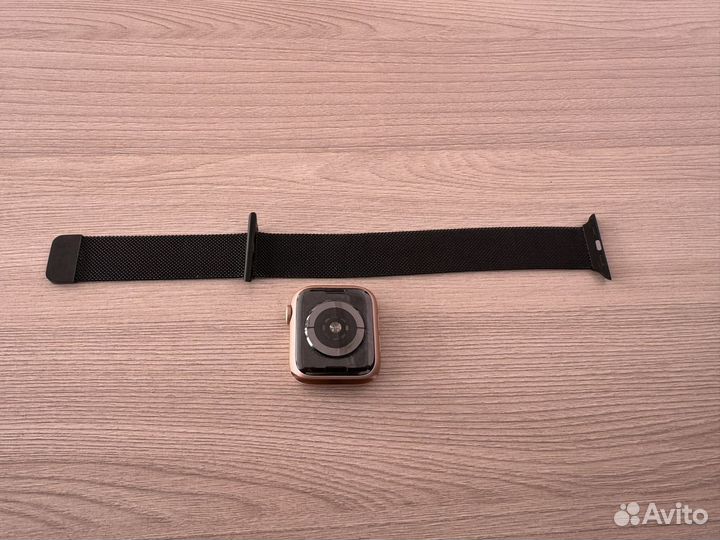 Apple watch 4 (40 mm)
