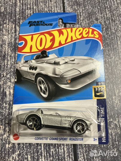 Машинки Hot Wheels corvette grand sport roadster