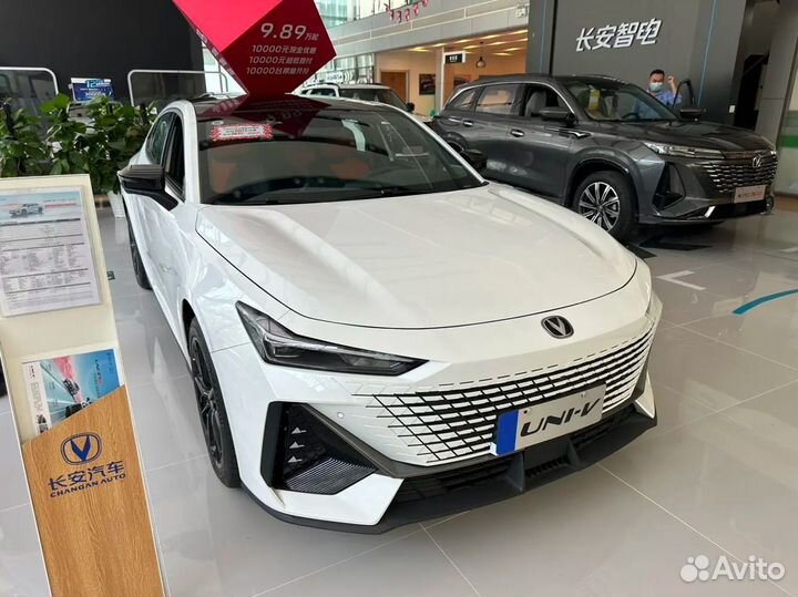 Changan UNI-V 1.5 AMT, 2023, 100 км