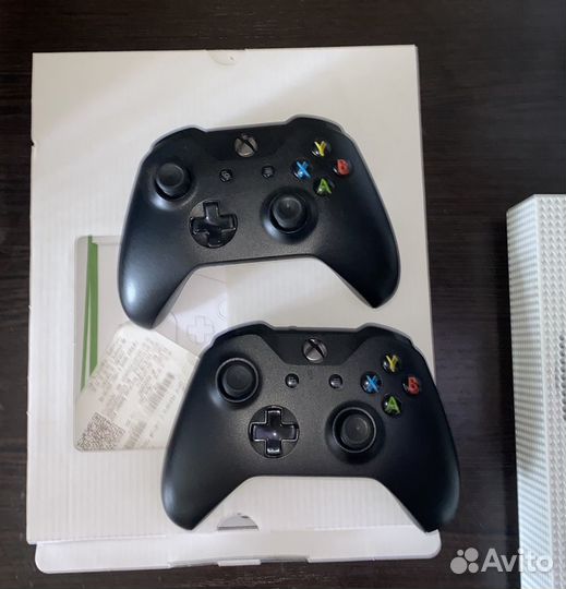 Xbox One s 1tb 2 геймпада идеал