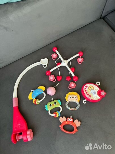 Музыкальная карусель на кроватку