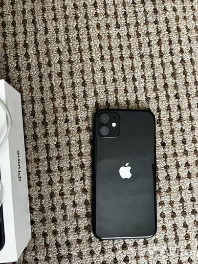 iPhone 11, 64 ГБ