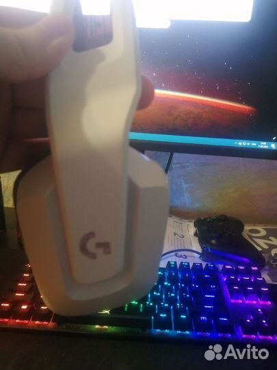 Наушники logitech g733