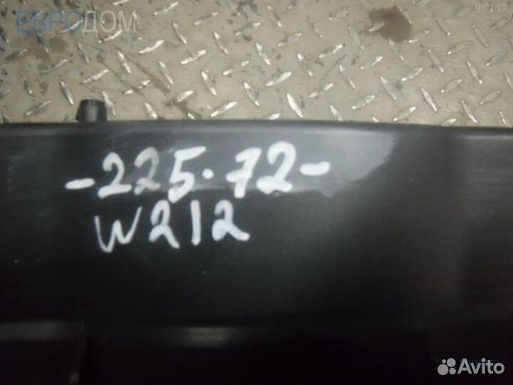 Лючок бензобака mercedes W212 s1109283