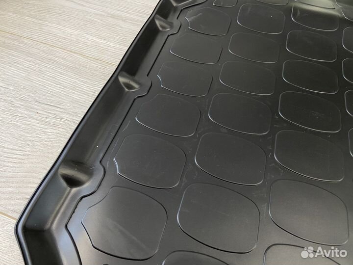 Оригинальный ковер багажника Renault Arkana 4x4
