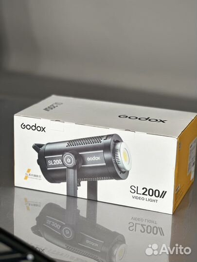 Осветитель студтйный