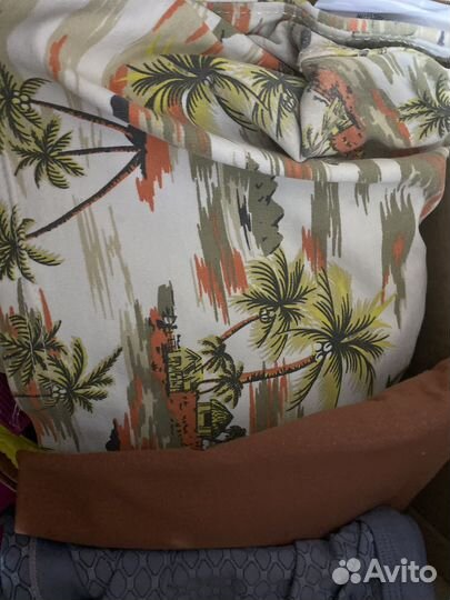 Коробка с вещами на мальчика (шорты, футболки)