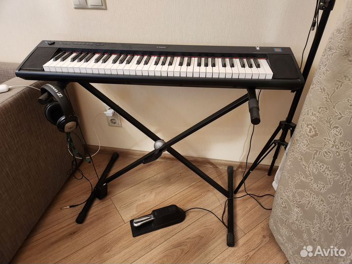Yamaha np 12