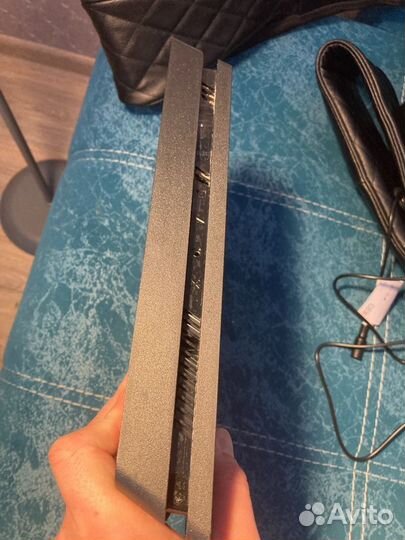 Sony playstation 4 slim