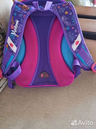 Школьный рюкзак