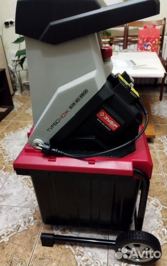 Измельчитель садовый зубр