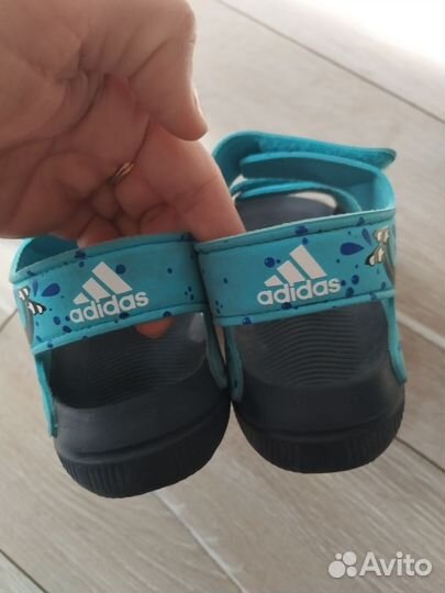 Сандалии adidas 33 размер