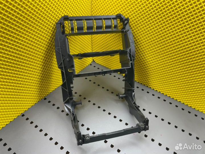 Рамка магнитолы Mercedes-Benz E-Class W210 M112