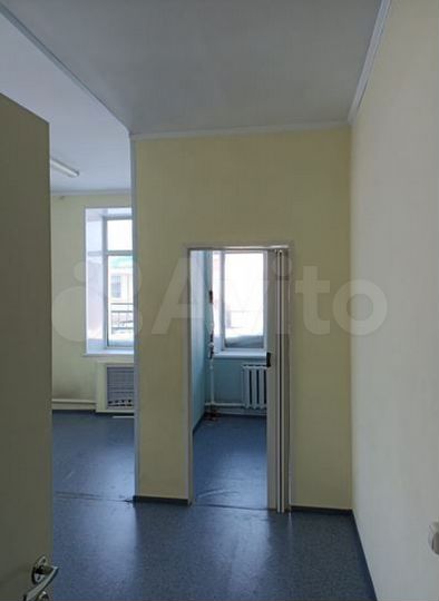 Административное здание на станции Ребриха