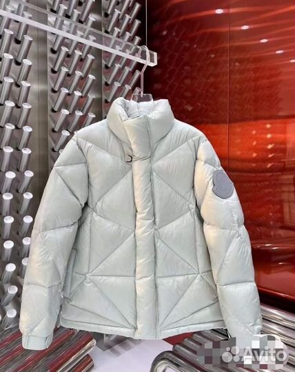 100%пух moncler пуховик куртка р46-48-50-52-54