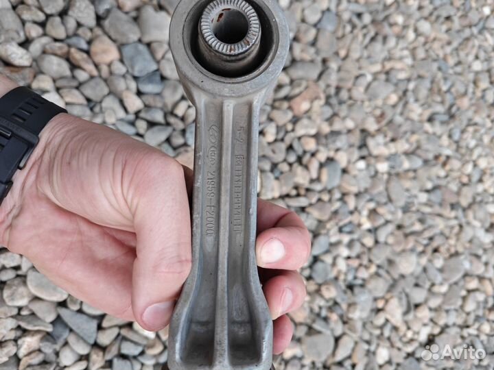 Подушка двигателя задняя kia cerato 4