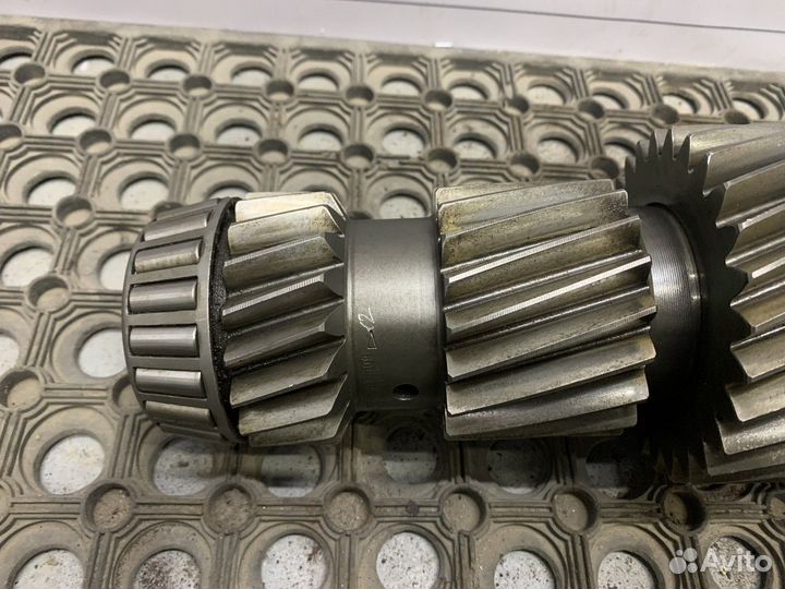 Вал кпп промежуточный ZF