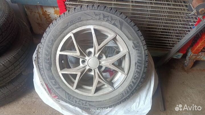 Bridgestone Ice Cruiser 7000 195/65 R15