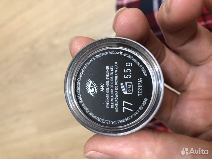 Пигменты, подводка, тени, косметика, кисти для мак